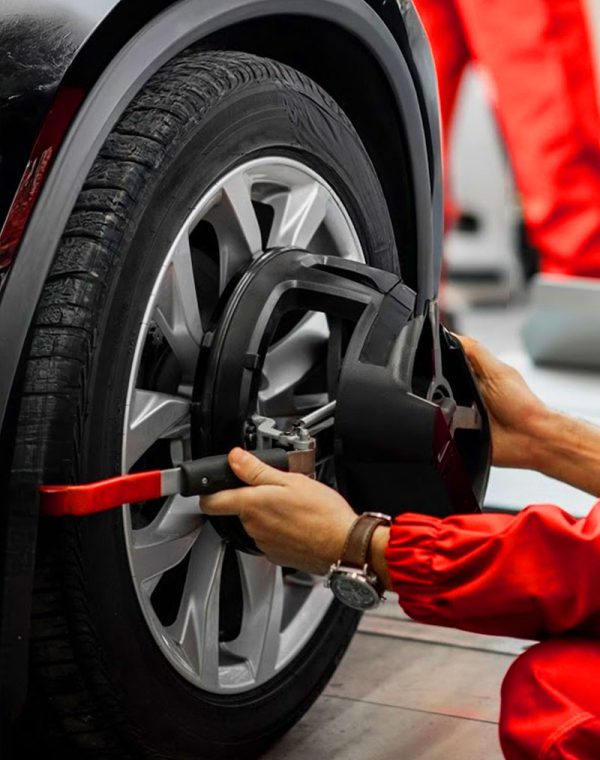 change-car-tyre